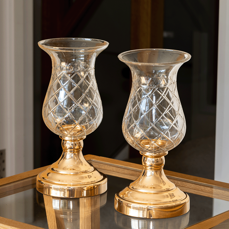 2 candle holders